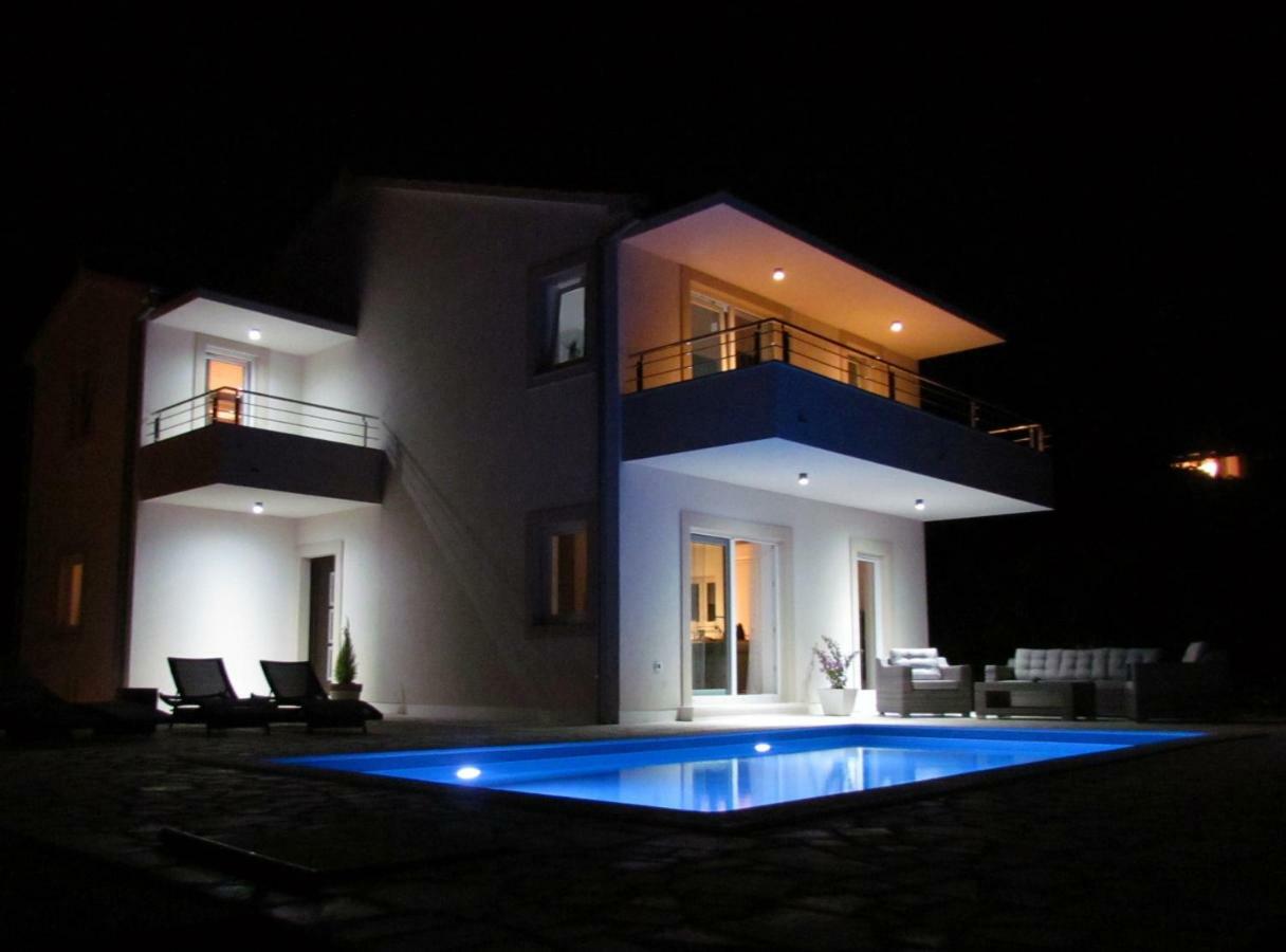 Villa Gellia อูกล์ยัน ภายนอก รูปภาพ